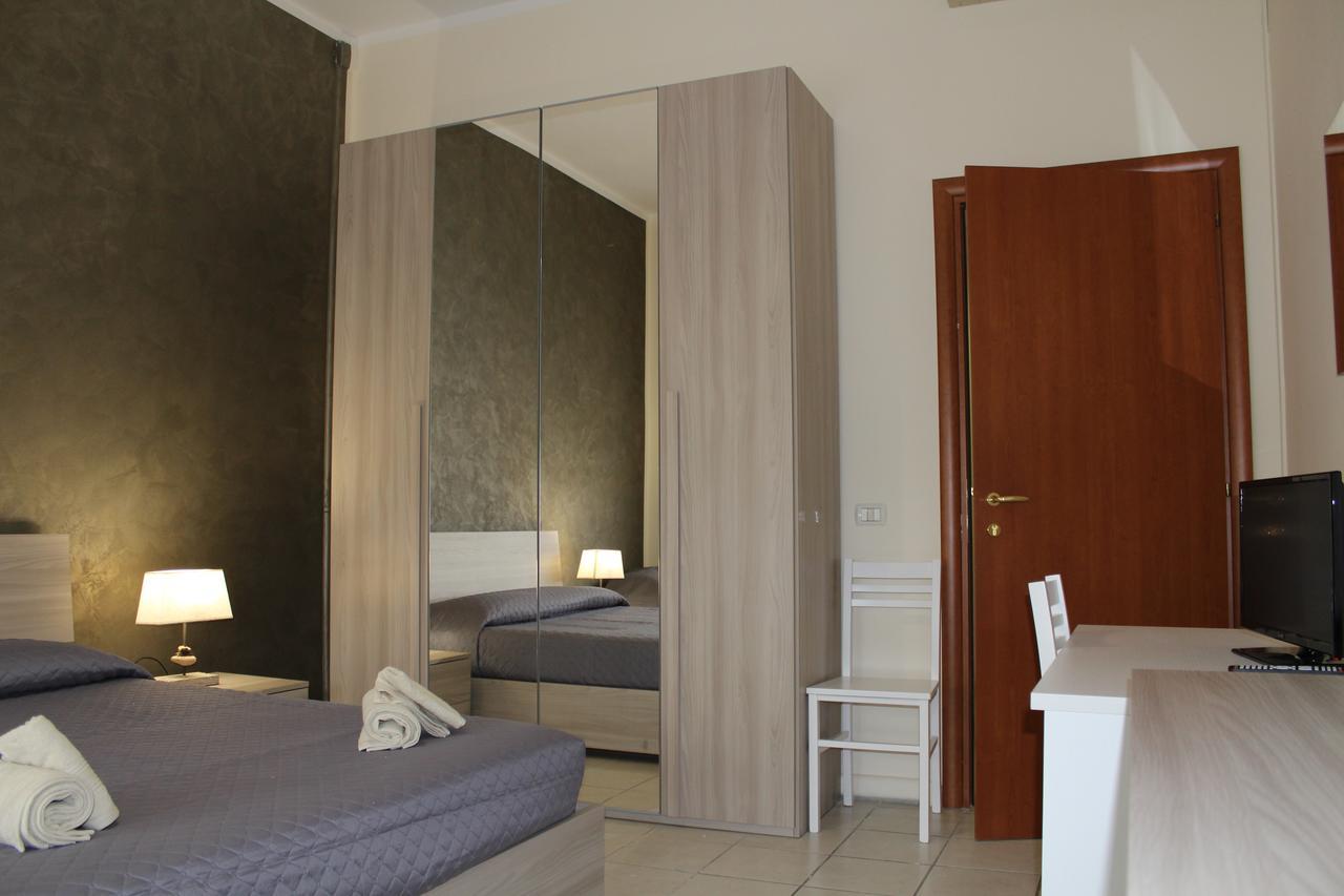Cagliari 4U Hotel Exterior foto